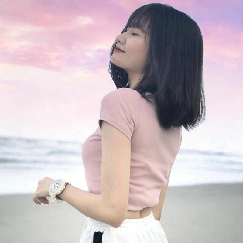 Chạm đến cảm xúc sâu lắng với avatar ảnh chụp sau lưng nữ tóc ngắn buồn