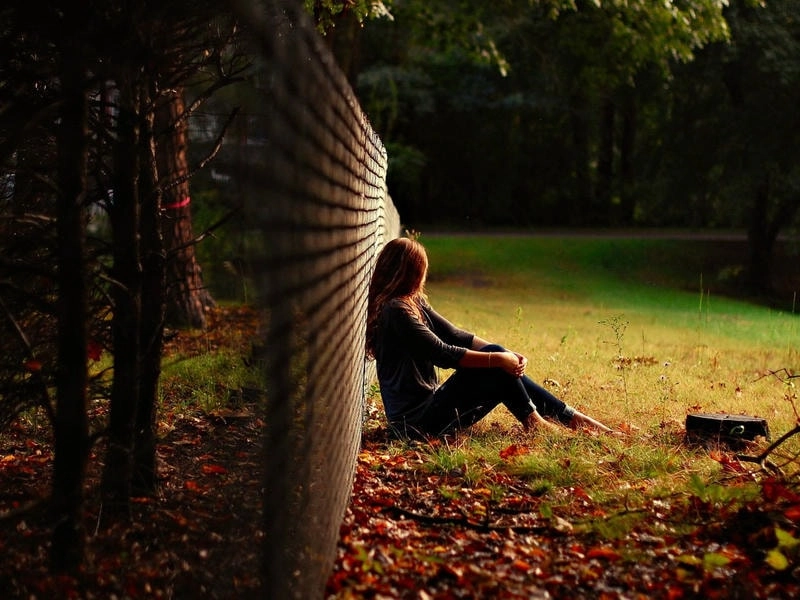 Thỏa sức chia sẻ cô đơn avatar buồn ảnh tâm trạng