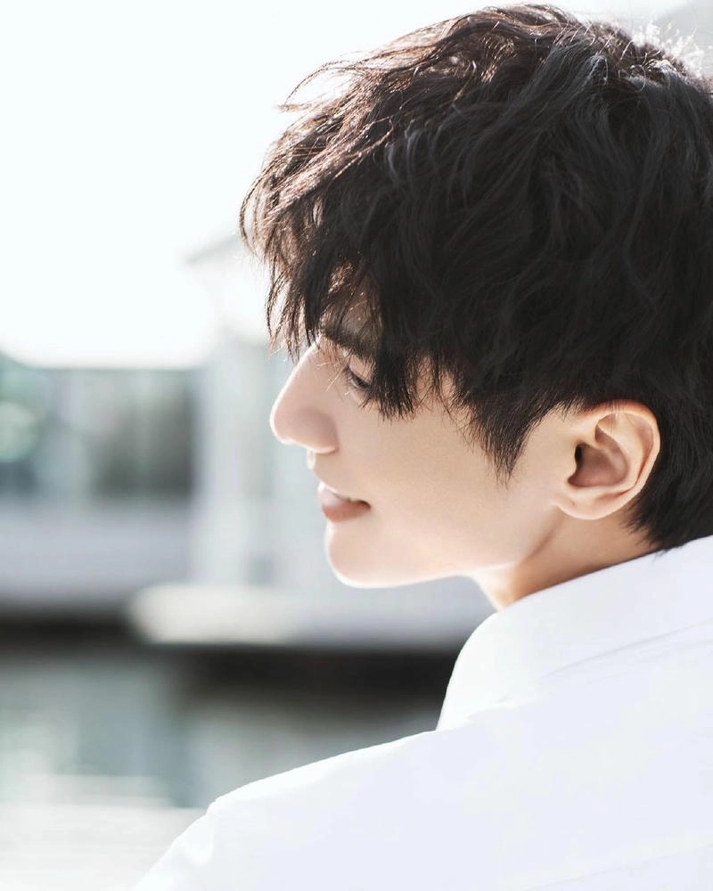 Nổi bật trang cá nhân với avatar fb nam ngầu phong cách