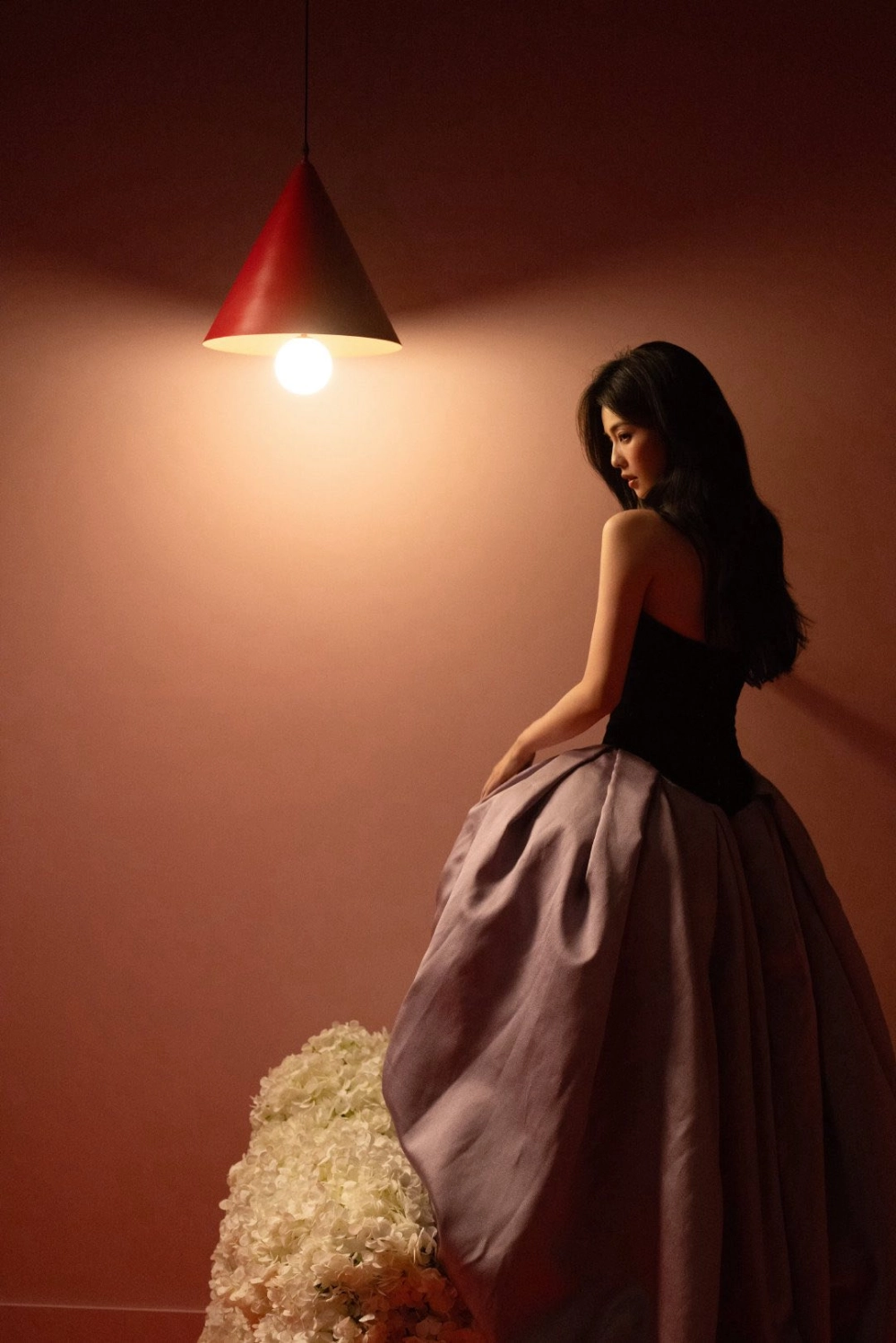 Ảnh Bạch Lộc toát lên vẻ đẹp trong trẻo và cuốn hút