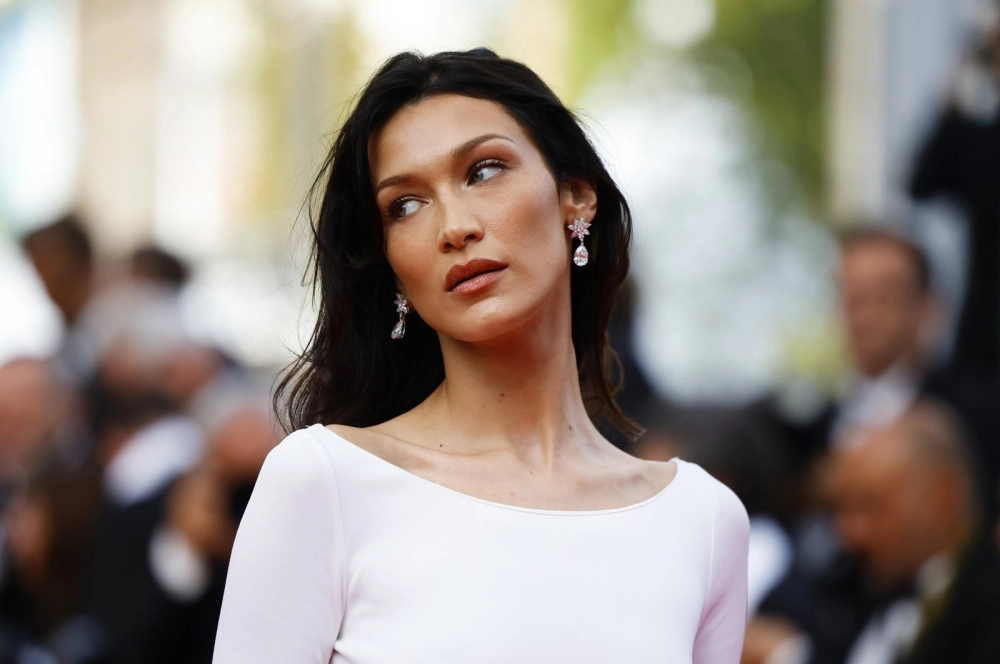 Bella Hadid husband, cô hiện chưa kết hôn và sống tự do