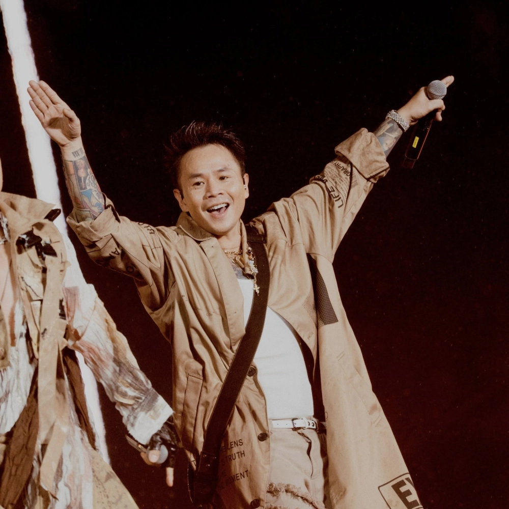 Binz Sao cũng được từng gây sốt giới trẻ Việt