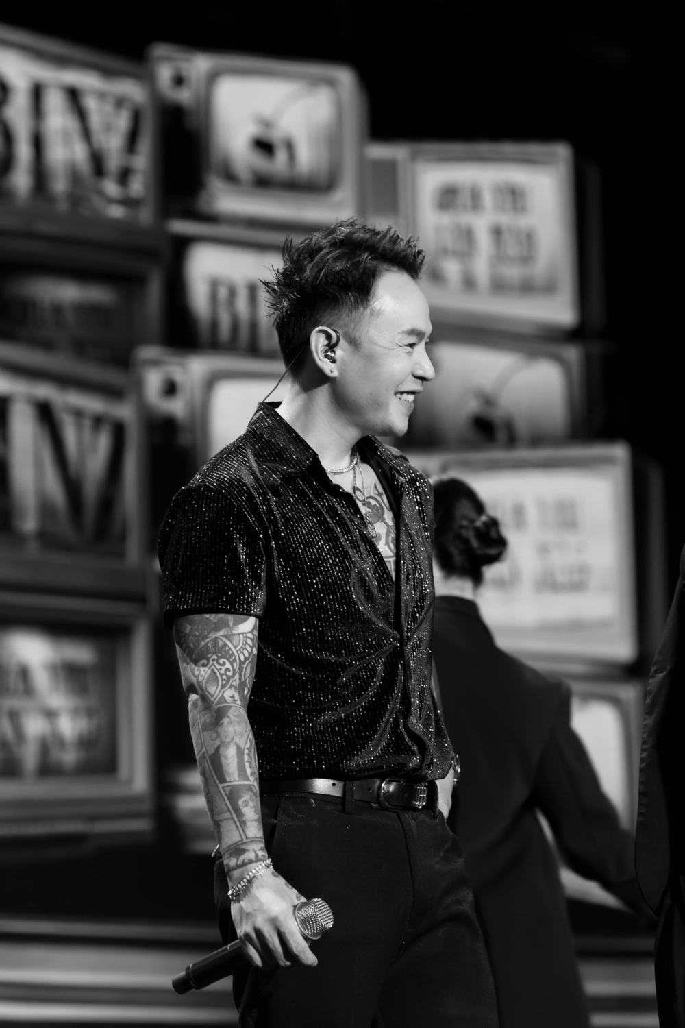 Binz tuổi, hiện tại anh đã 37 tuổi