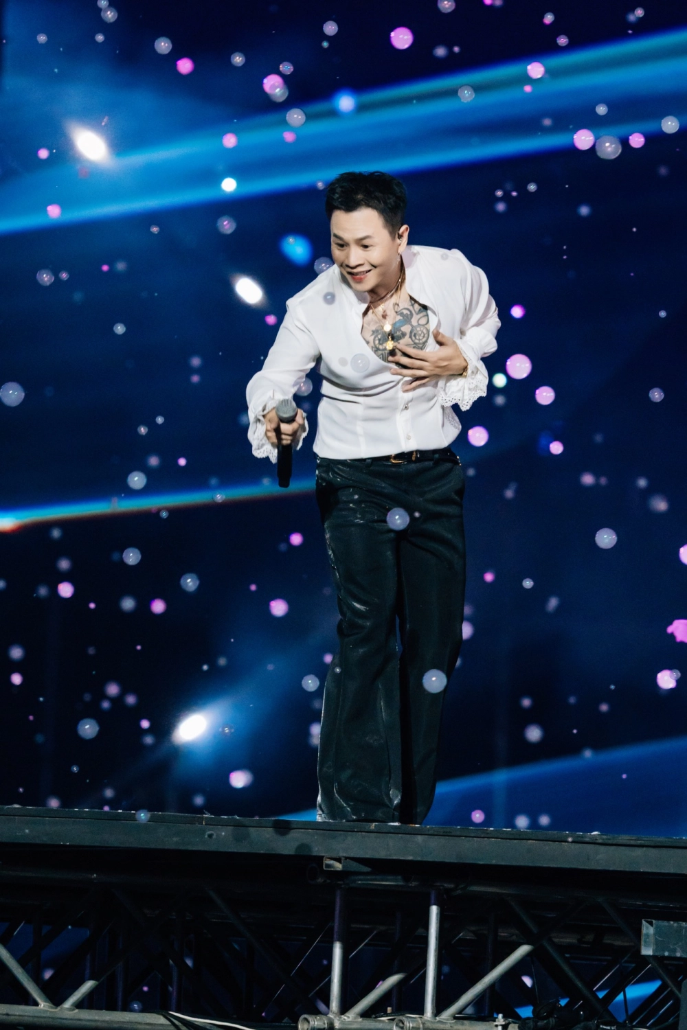 Binz tên thật Lê Nguyễn Trung Đan gây ấn tượng