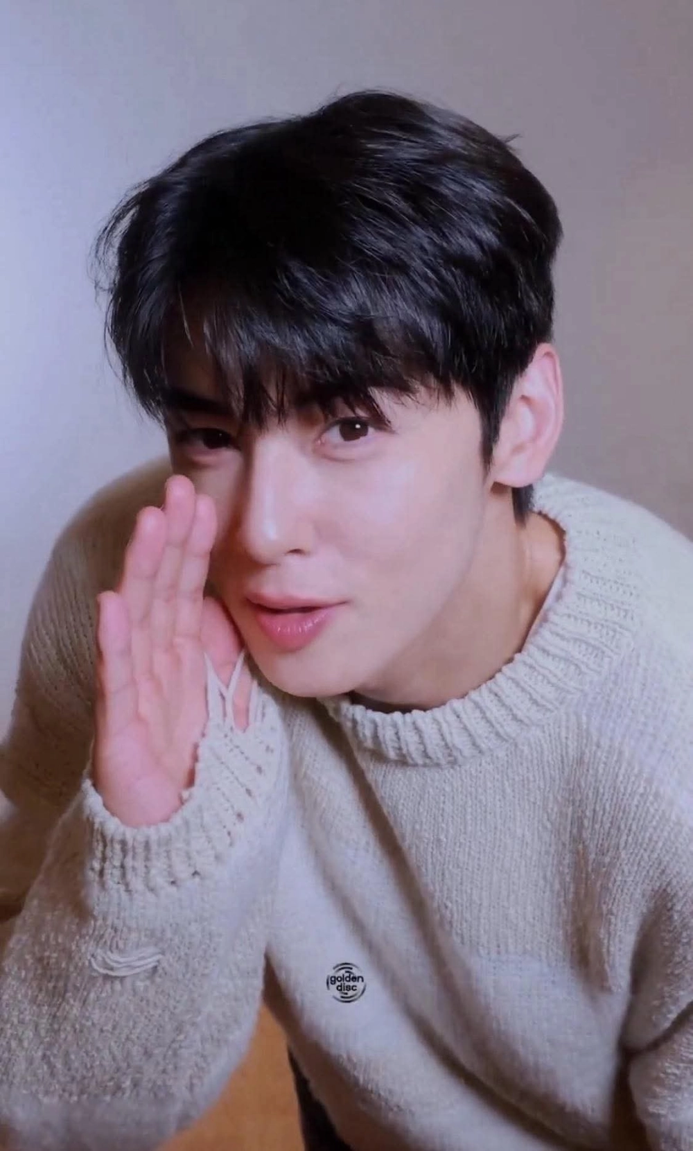 Cha Eun-Woo IG nơi anh chia sẻ hình ảnh đời thường cuốn hút