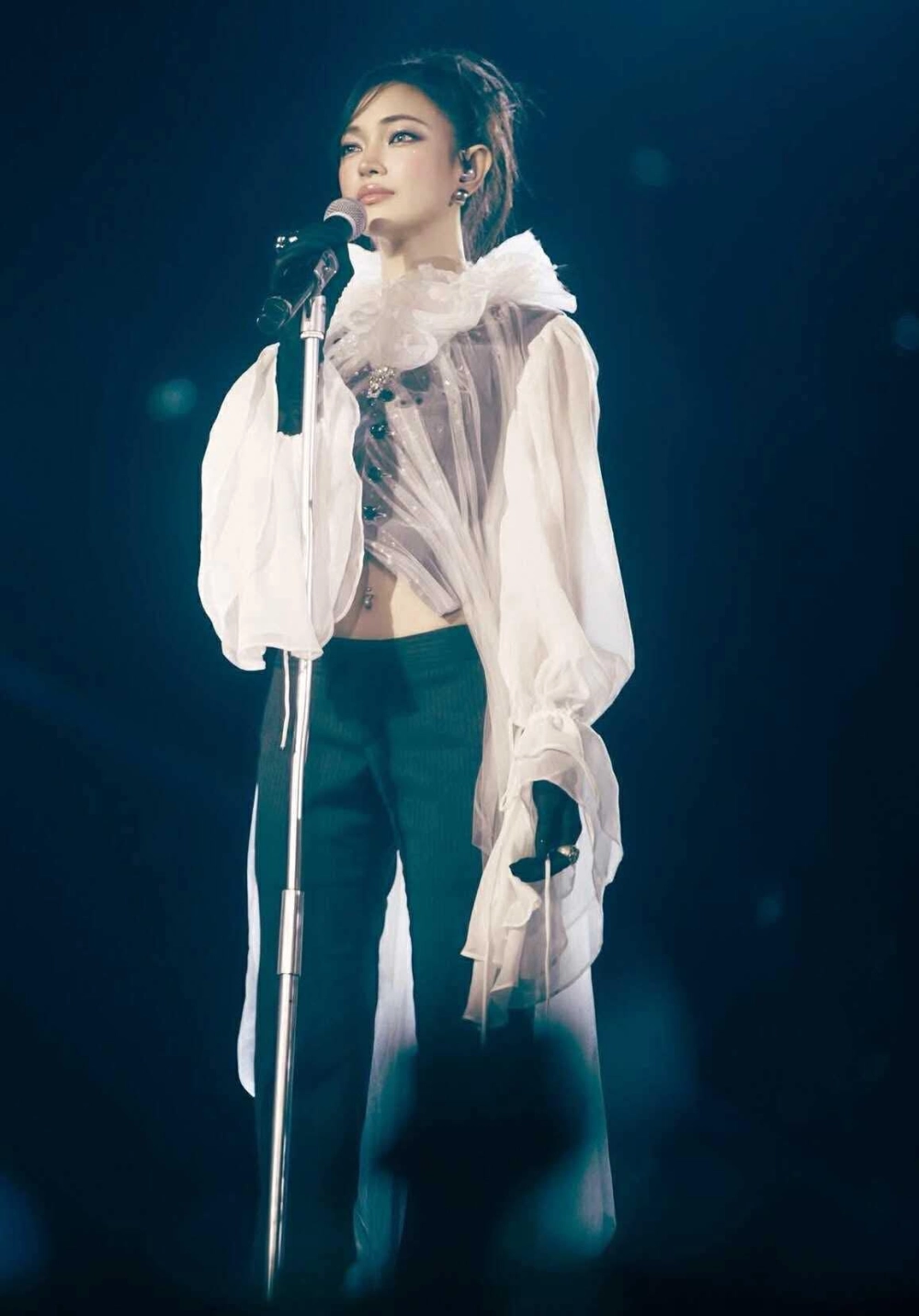 Châu Bùi sinh năm 1997 trở thành fashion icon Việt