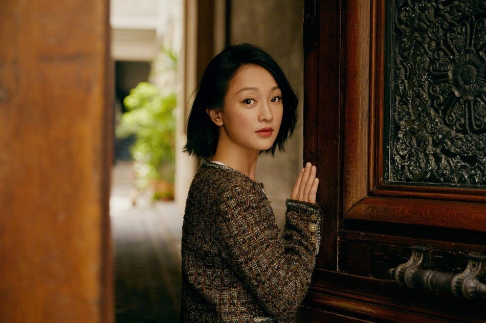 Châu Tấn chiều cao, 160cm nhưng thần thái áp đảo sân khấu