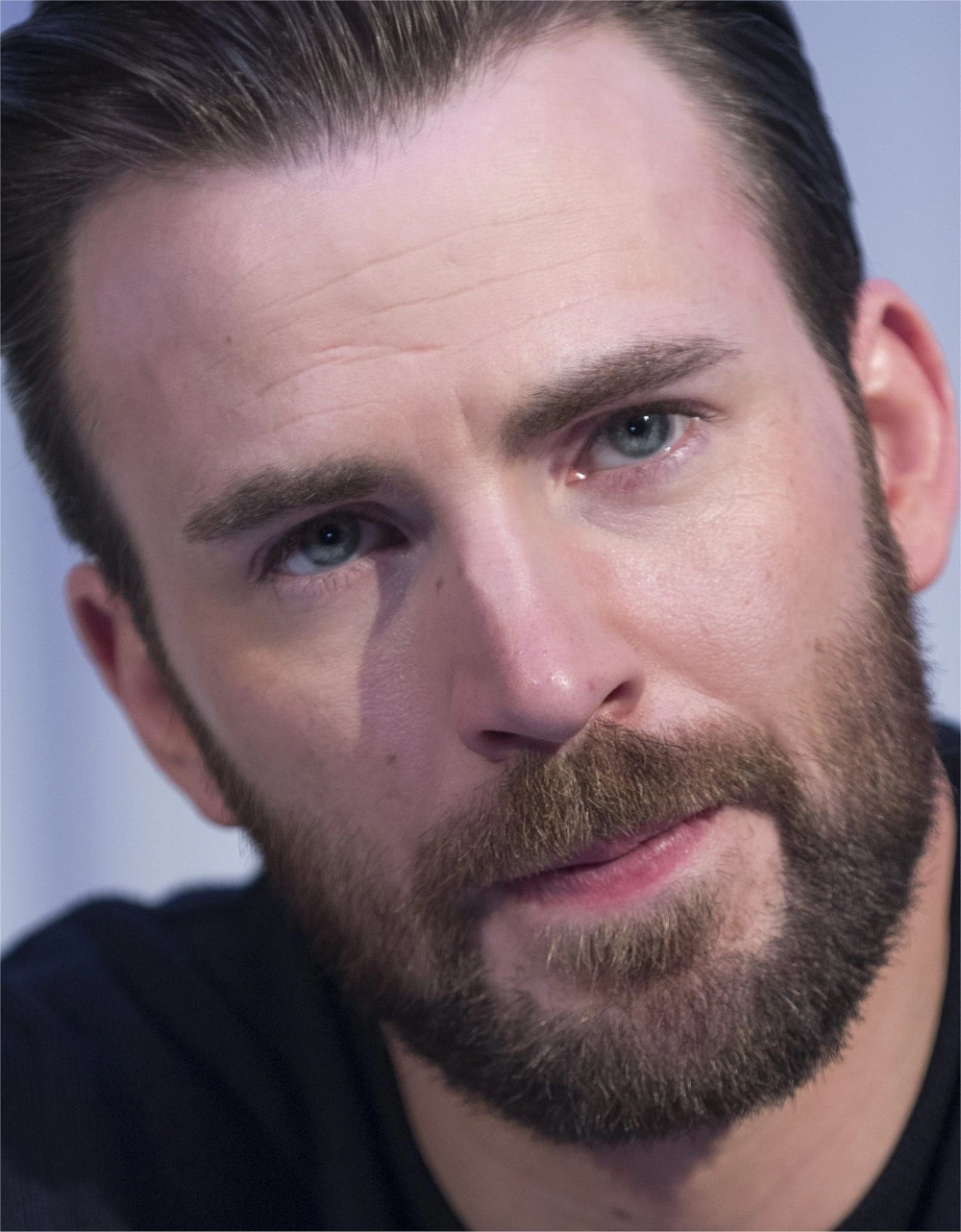 Chris Evans British hình ảnh tài tử đa năng khác biệt