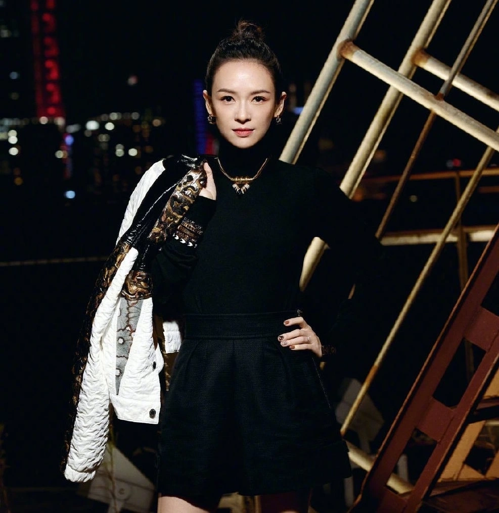 Chương Tử Di phốt từng dậy sóng nhưng nhanh chóng được minh oan