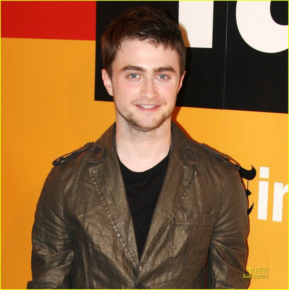 Daniel Radcliffe in Harry Potter gắn liền với tuổi thơ hàng triệu khán giả