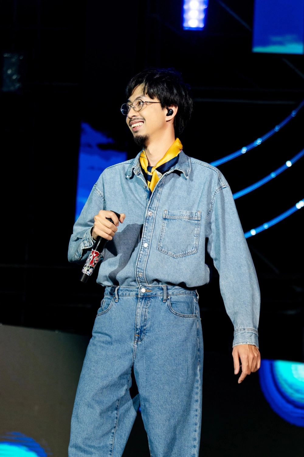 Đen Vâu quê ở đâu, anh sinh ra tại Hạ Long Quảng Ninh