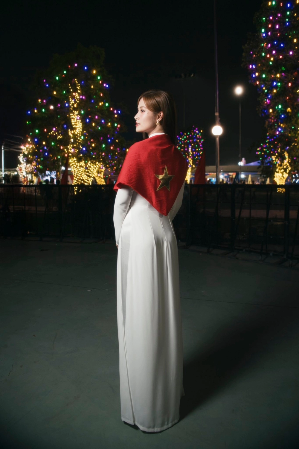 Đông Nhi cao bao nhiêu, cô cao 1m66 với vóc dáng đẹp