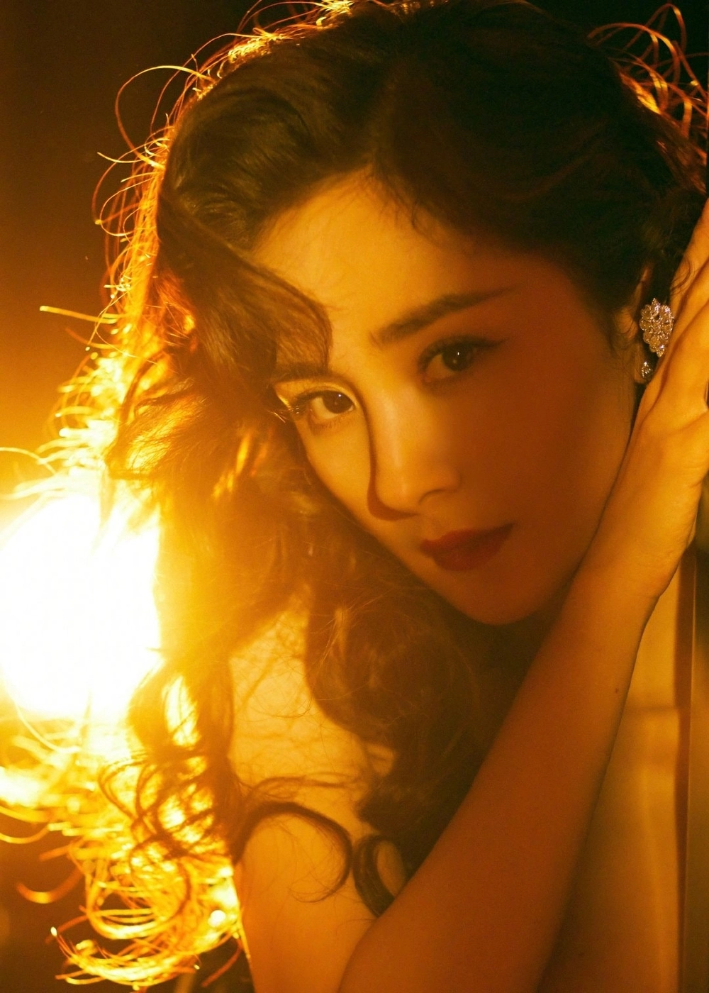 Dương Mịch gây sốt với nhan sắc và tài năng cuốn hút