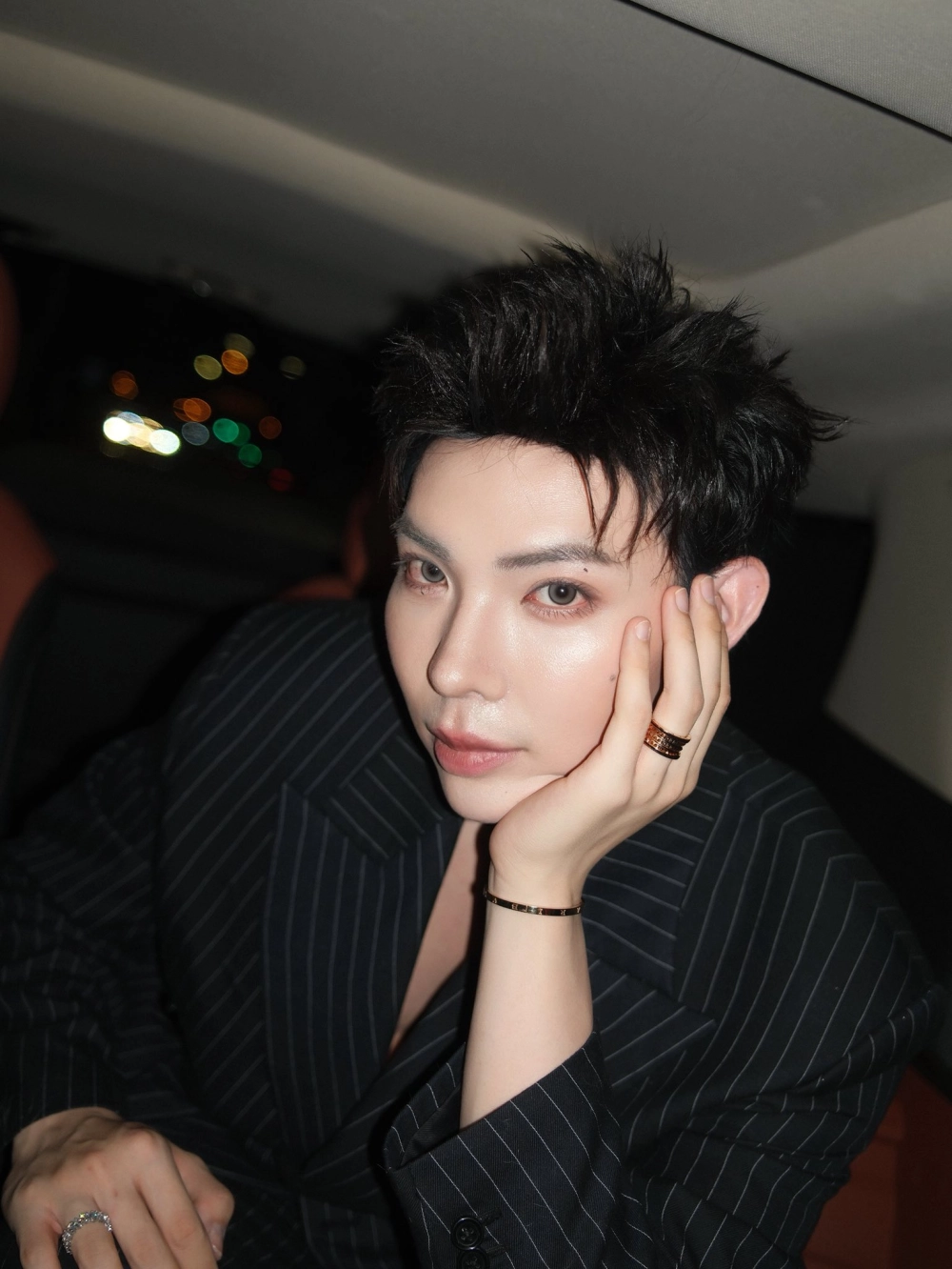 Nhạc Erik đa dạng phong cách từ ballad đến dance