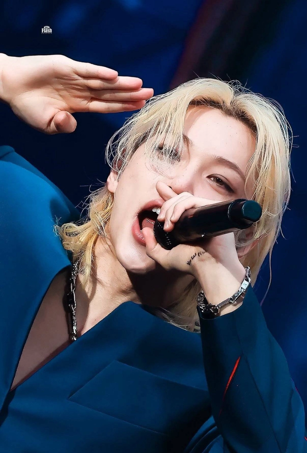 Felix Stray Kids nhảy bùng nổ năng lượng trong mọi sân khấu