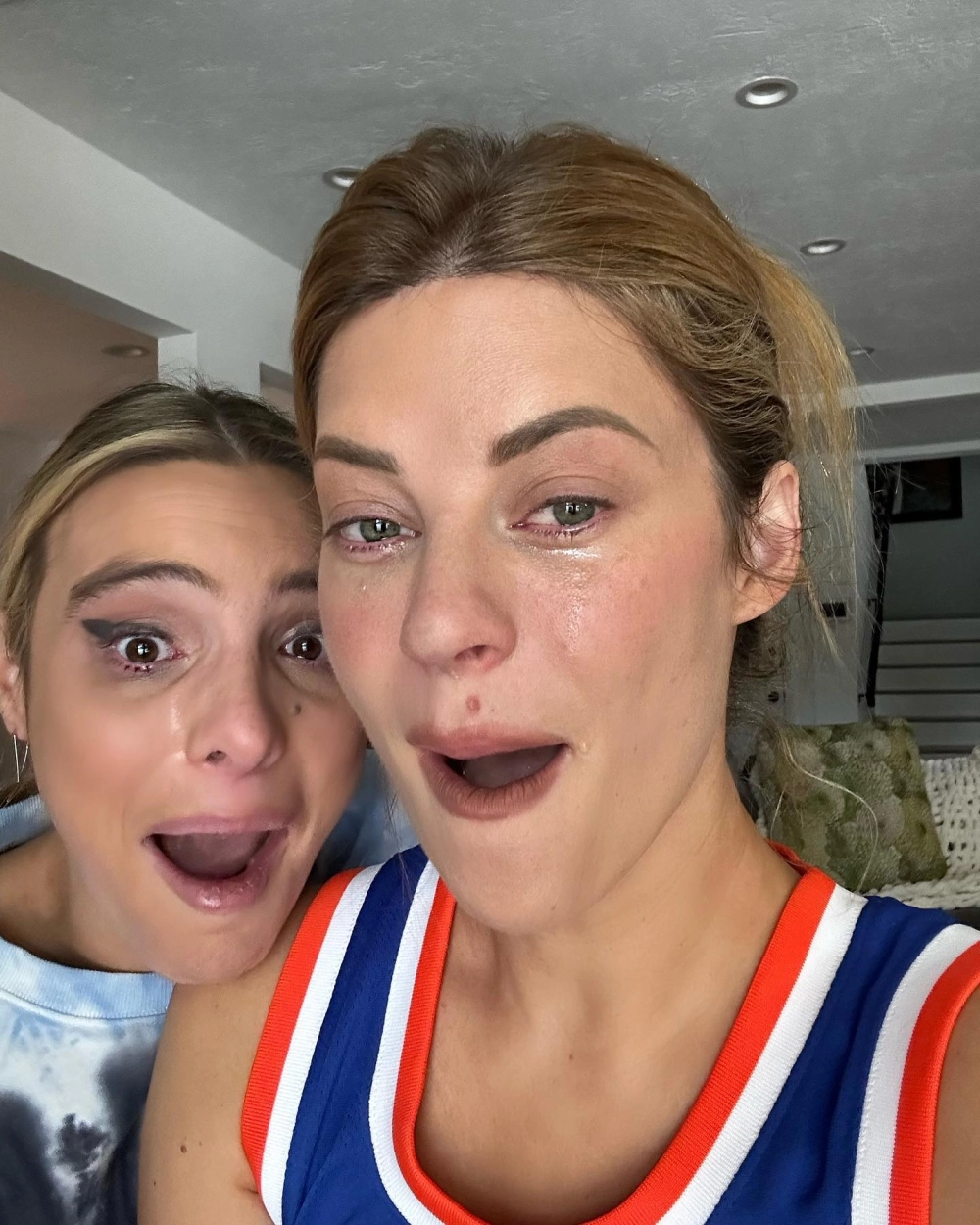 Hình ảnh phụ nữ Pháp xinh đẹp và nét thanh lịch, lãng mạn