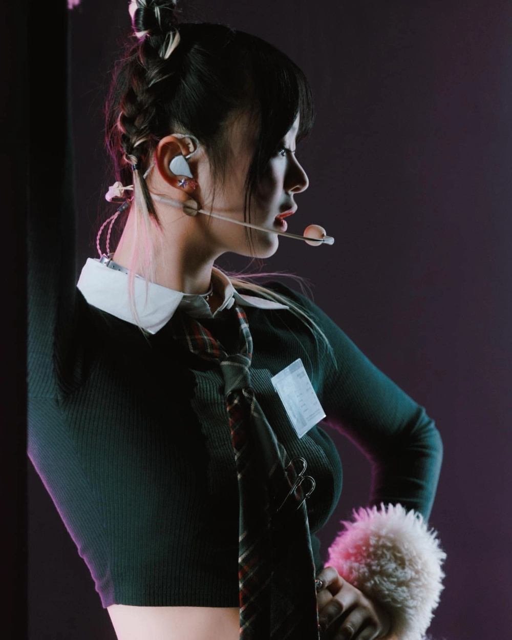 Hanni NewJeans Instagram cập nhật hình ảnh đời thường dễ thương