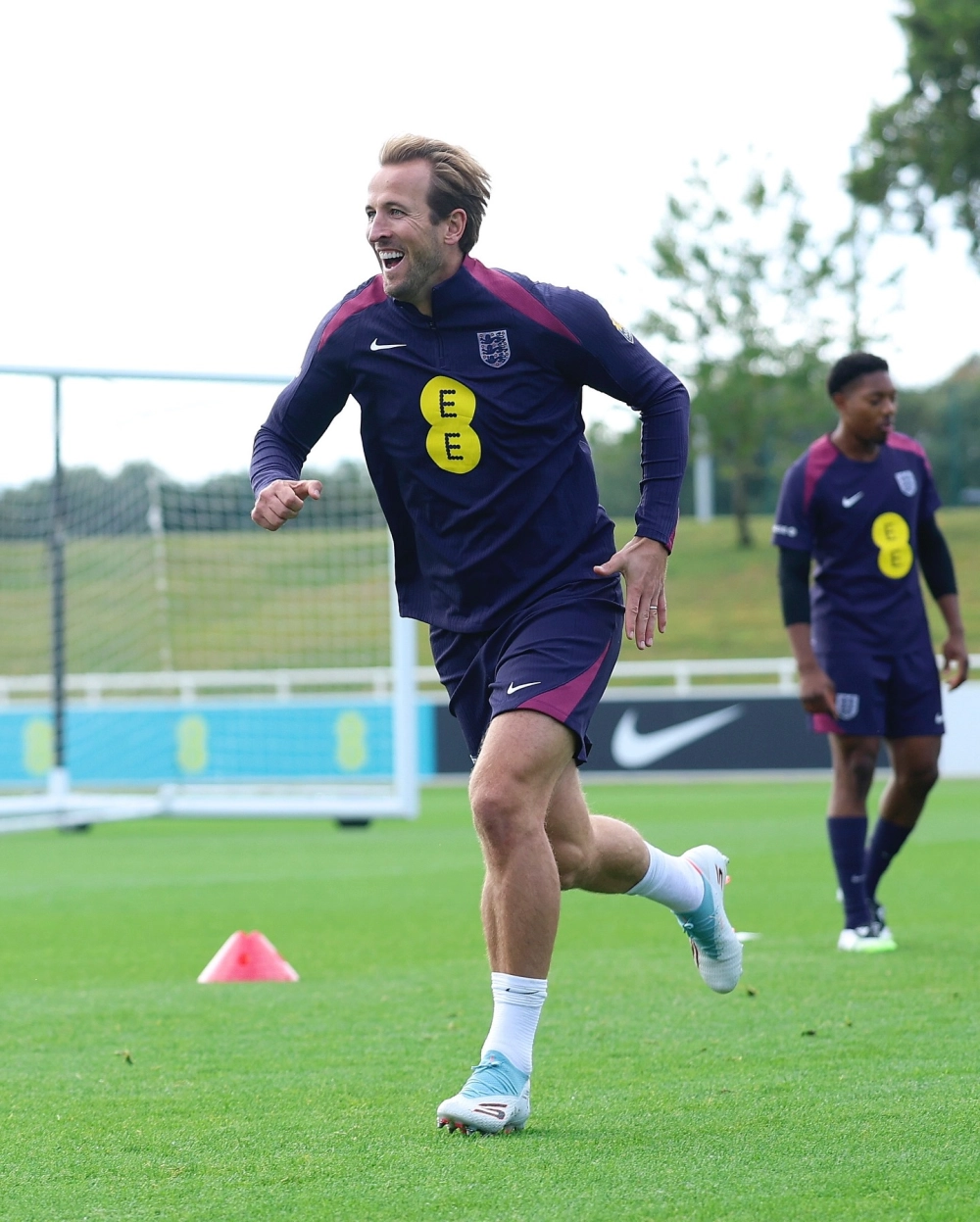 Harry Kane statue biểu tượng bất tử trong lòng người hâm mộ Spurs