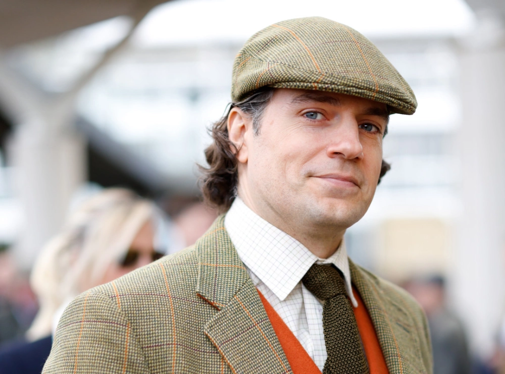 Henry Cavill and wife rộ tin đồn hôn nhân bí mật gây xôn xao