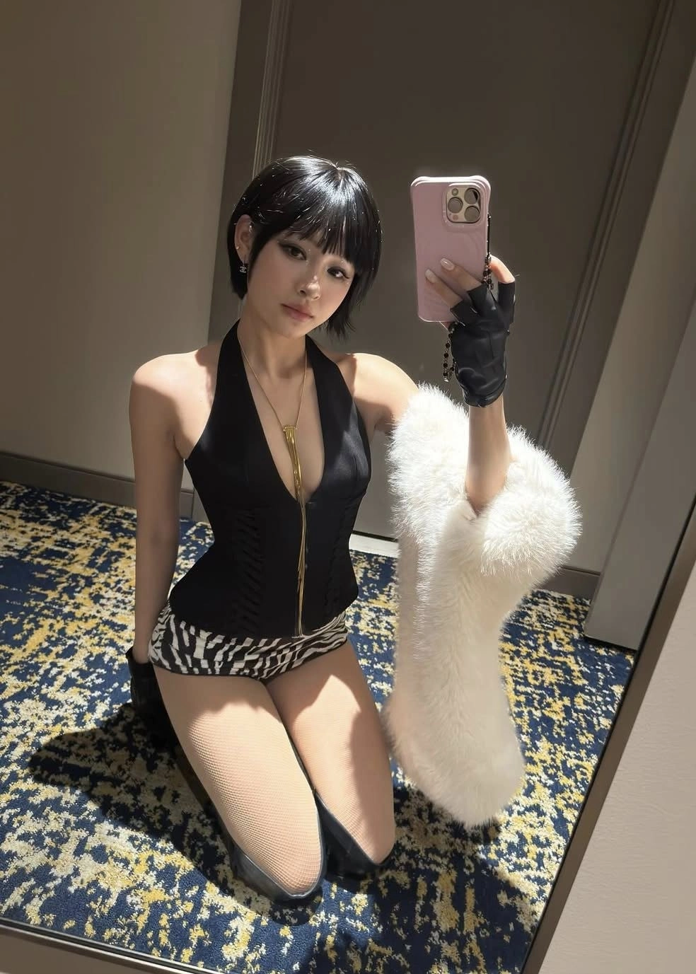 Nhạc Hiền Hồ chạm đến trái tim qua giai điệu da diết