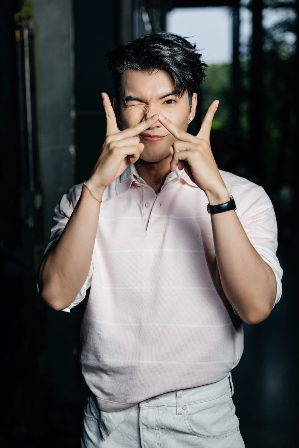 Ảnh Hiếu Thứ Hai cute khiến fan tan chảy vì nét đáng yêu