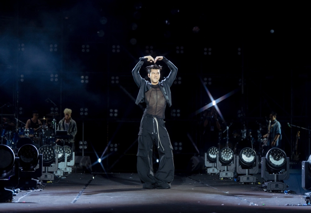 Sinh nhật Hiếu Thứ Hai, anh sinh ngày 19 tháng 9 năm 1999