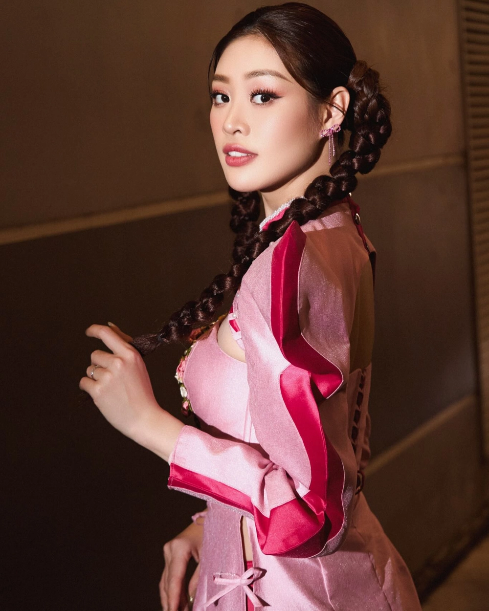 Ảnh gái xinh cute K10 trong tà áo dài trắng tinh khôi