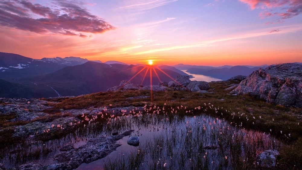 Trang trí thiết bị bằng hình nền phong cảnh đẹp full hd sắc nét và sống động