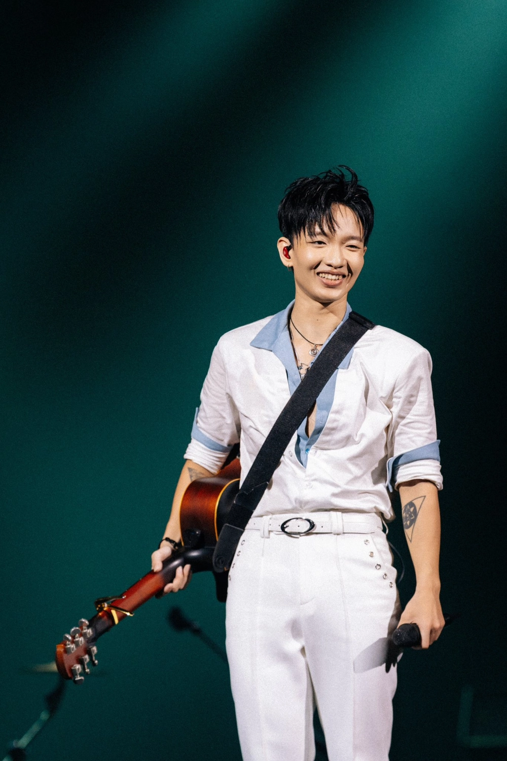 Nhạc Hoàng Dũng gắn liền với những câu chuyện tình ca