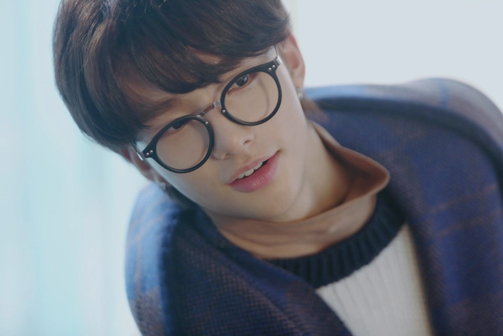 Hyunjin Stray Kids fancam khoảnh khắc thần thái gây bão mạng