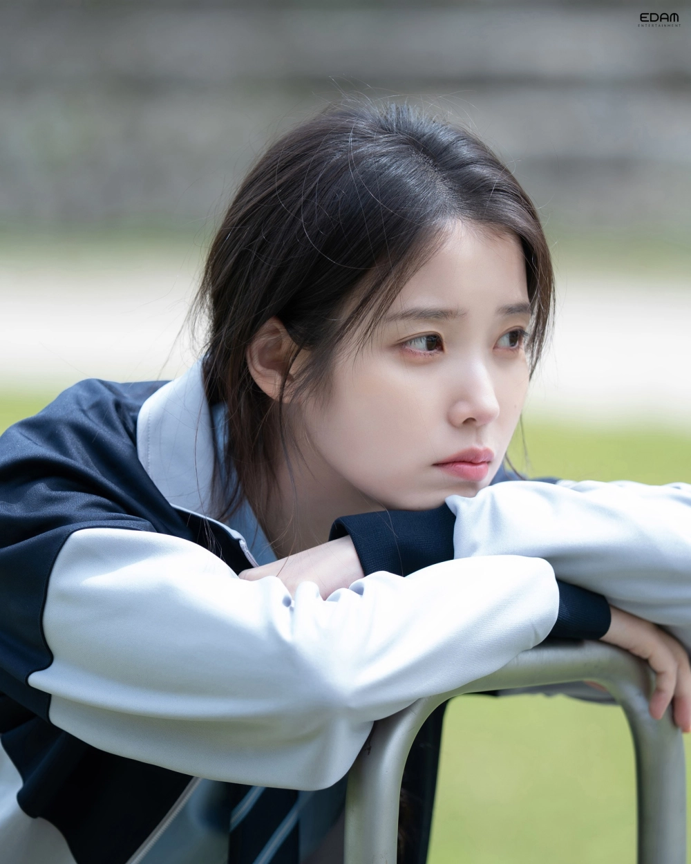 IU concert bùng nổ cảm xúc cùng hàng nghìn fan