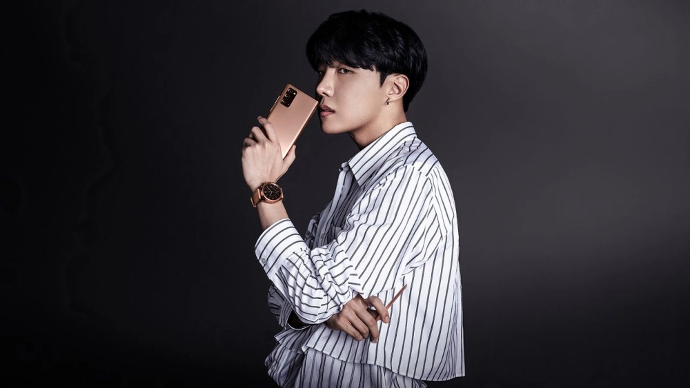 J Hope BTS solo sản phẩm âm nhạc cá nhân bùng nổ ấn tượng