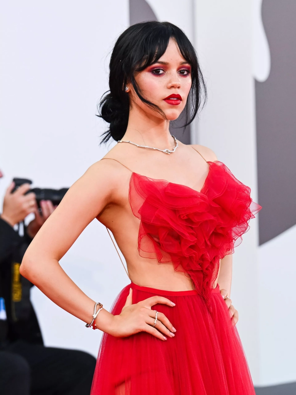 Jenna Ortega age khiến người hâm mộ bất ngờ trước sự trưởng thành vượt bậc