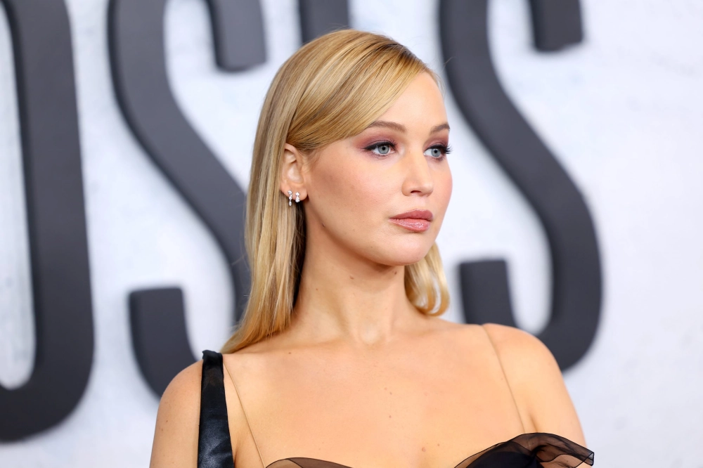 Jennifer Lawrence The Hanging Tree giọng hát khiến fan bất ngờ