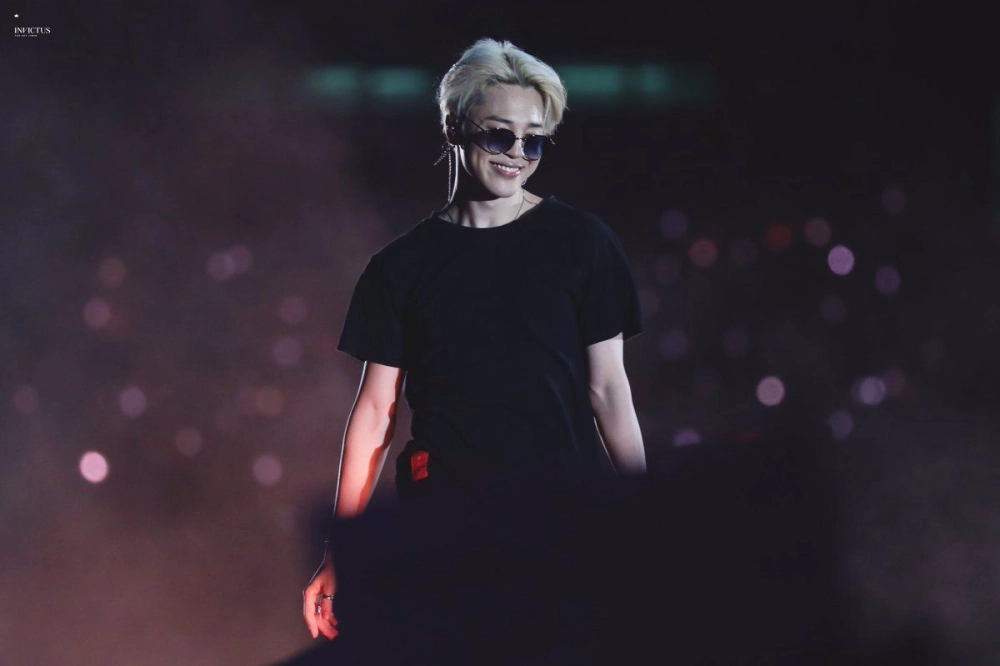 Jimin chiều cao nam idol sở hữu chiều cao 1m74 chuẩn mẫu