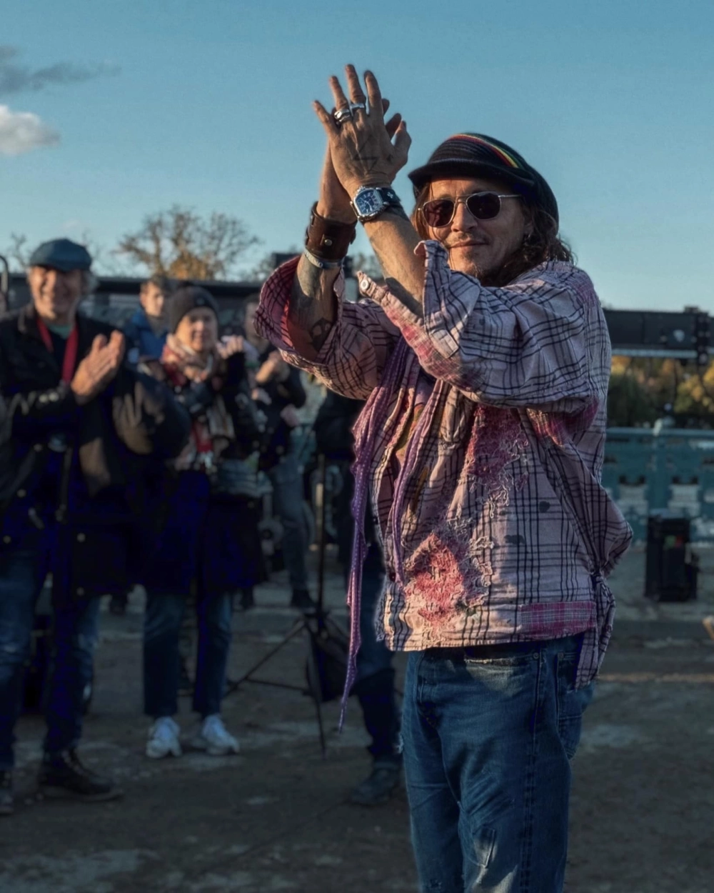 Johnny Depp young hình ảnh tuổi trẻ lãng tử cuốn hút