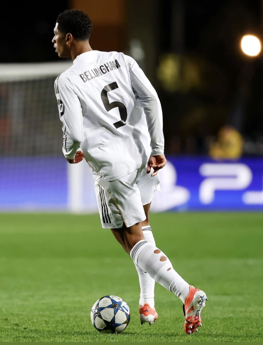 Jude Bellingham haircut phong cách tóc trẻ trung và cá tính