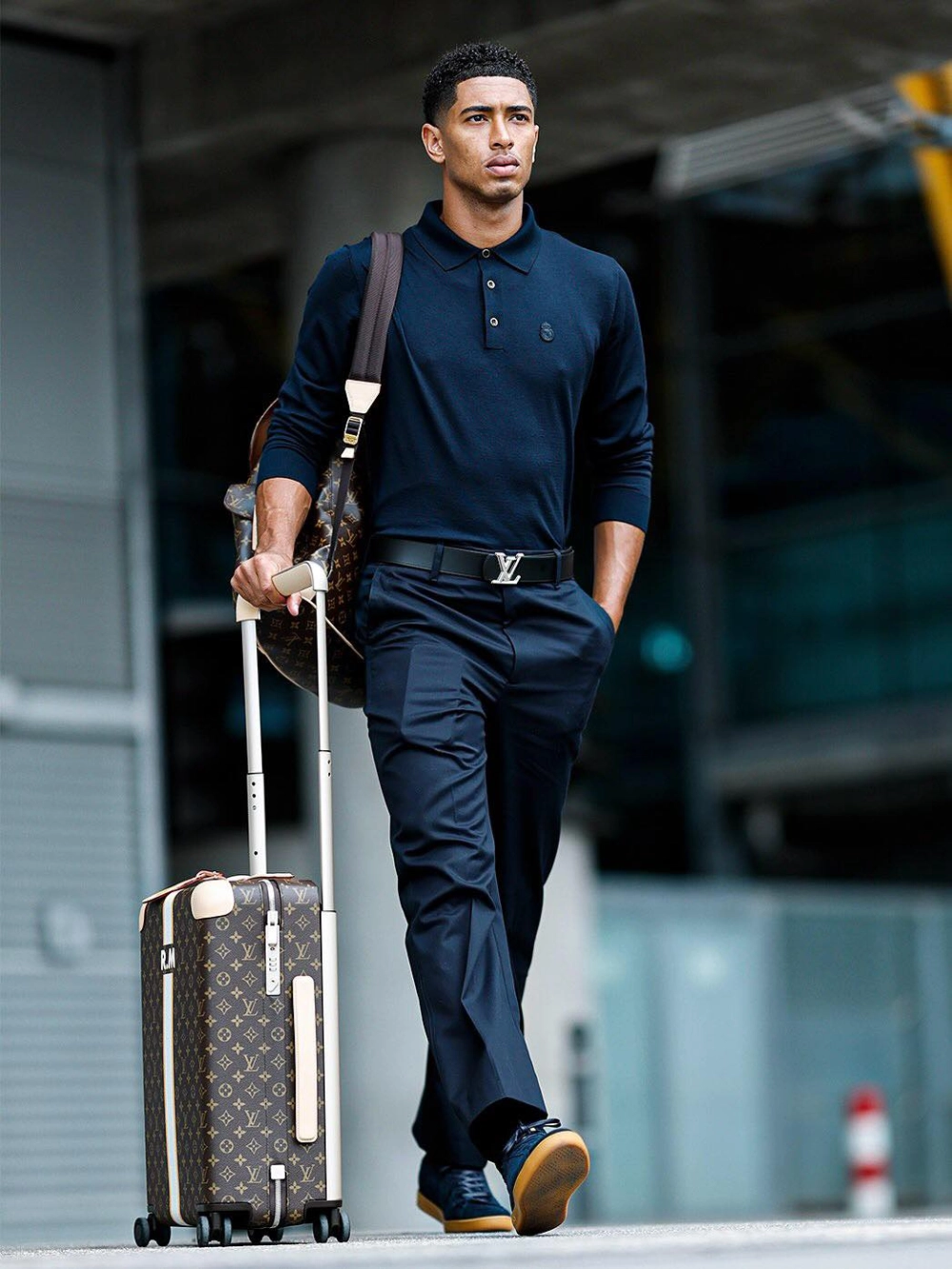 How old is Jude Bellingham, anh sinh năm 2003 đầy triển vọng