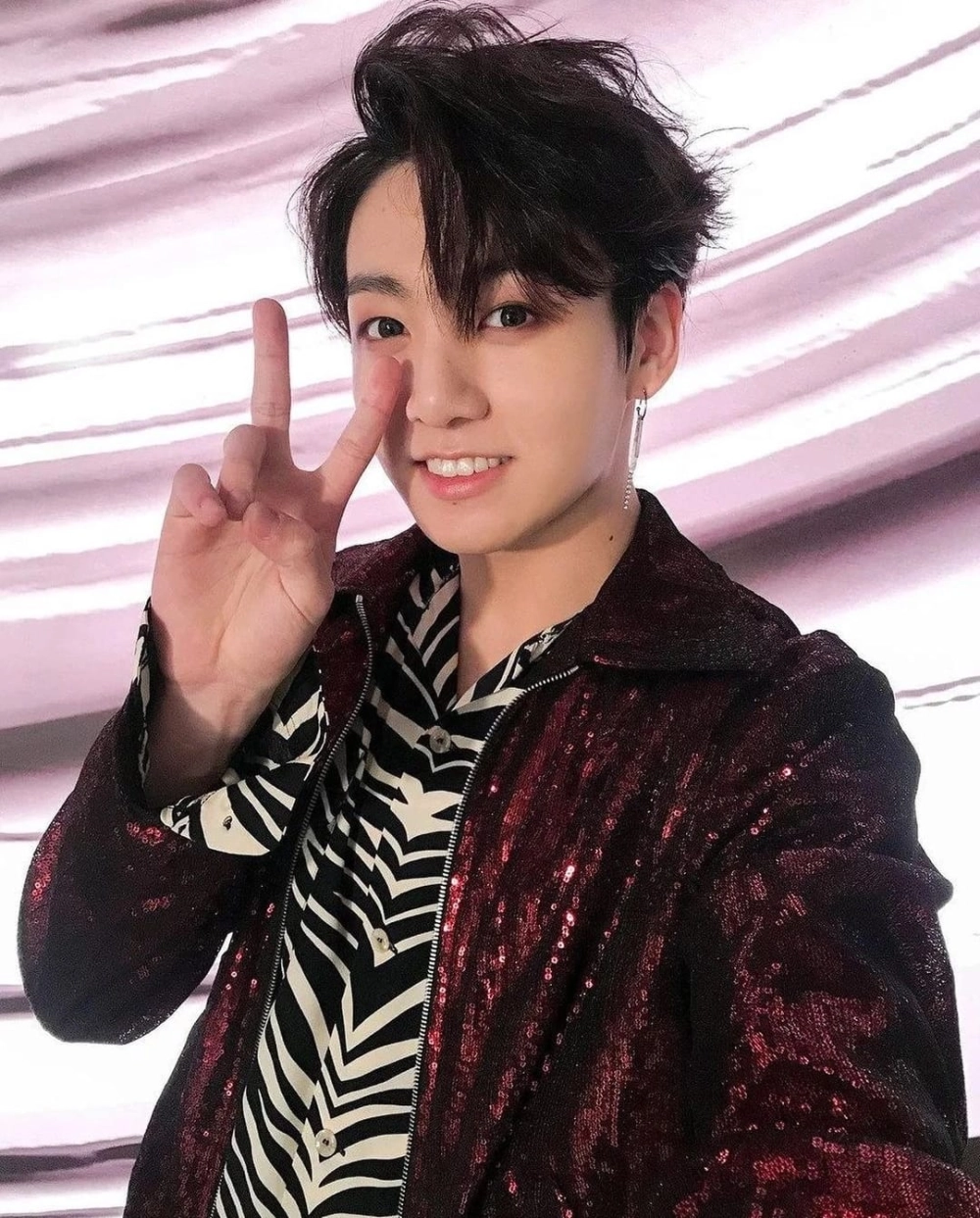 Jungkook BTS thành viên đa tài chinh phục hàng triệu fan