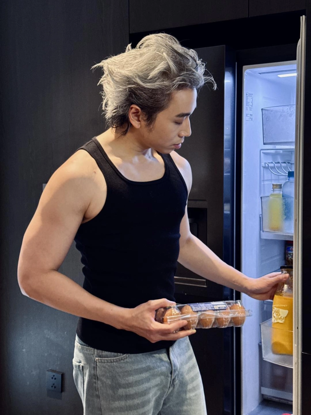 Ca sĩ Karik bùng nổ với nhiều bản hit đình đám