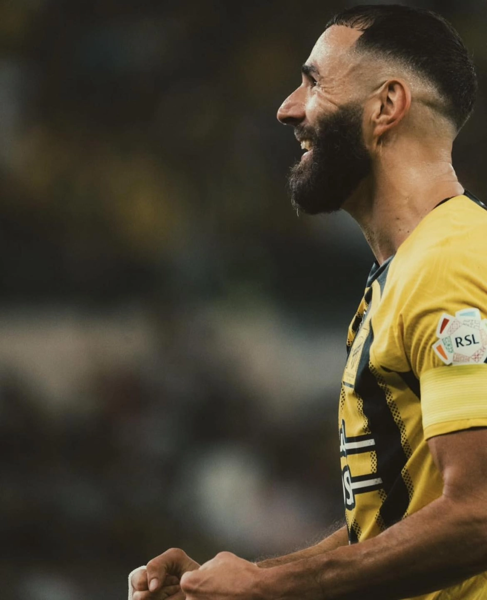 Karim Benzema transfer thu hút sự chú ý của làng túc cầu