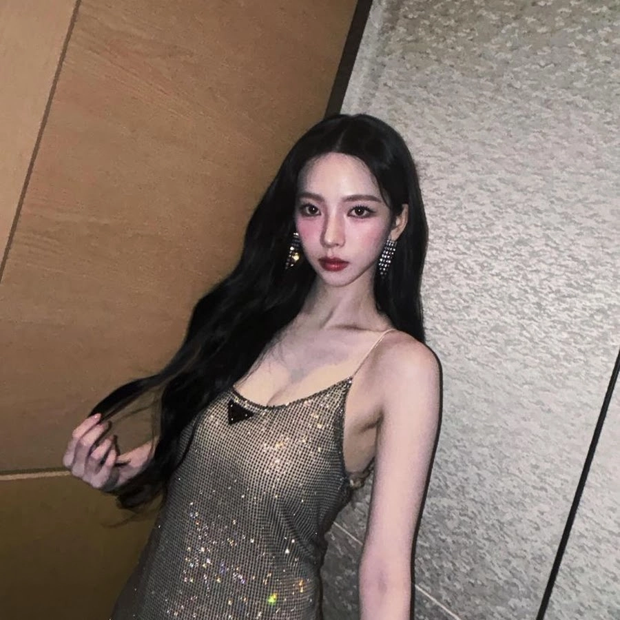 Aespa Karina debut cùng nhóm vào năm 2020 với Black Mamba