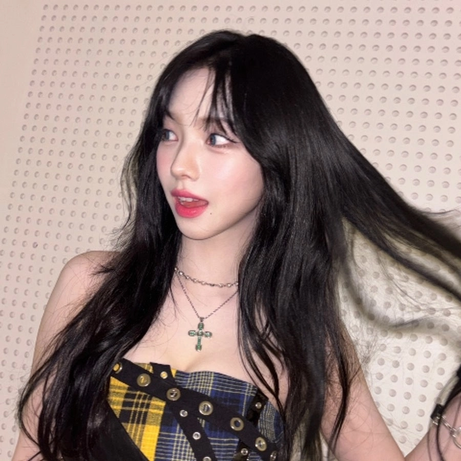 Avatar Karina aespa hình đại diện đẹp cho fan lựa chọn