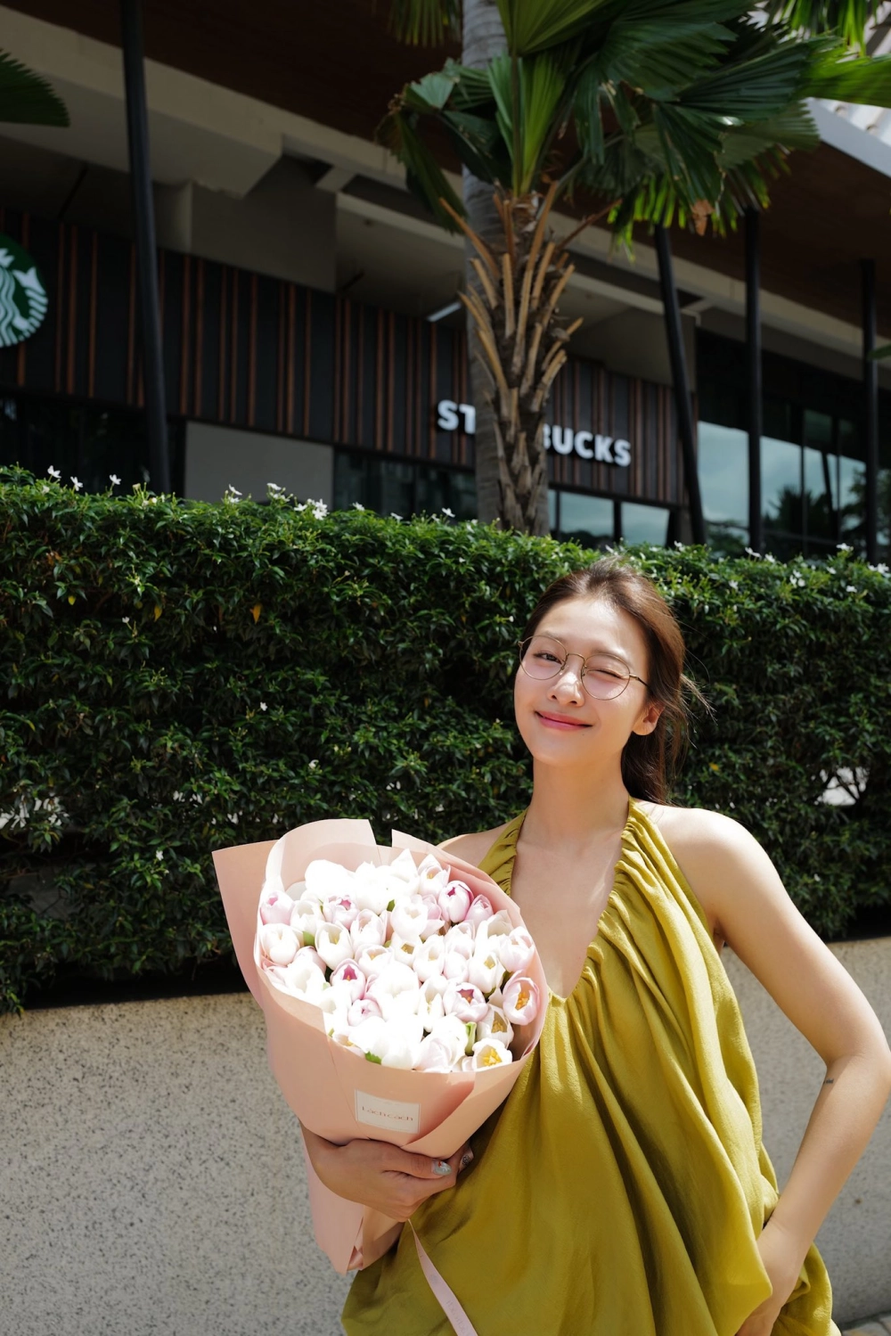 Phong cách thời trang của Khả Ngân luôn đầy cuốn hút