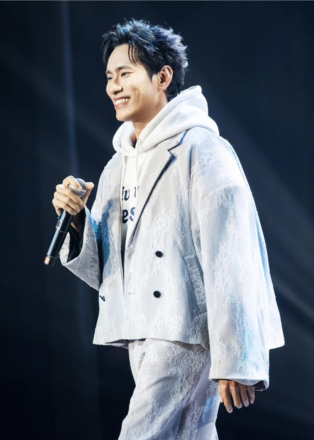 Kiều Minh Tuấn tuổi Mậu Thìn, bản lĩnh và mạnh mẽ