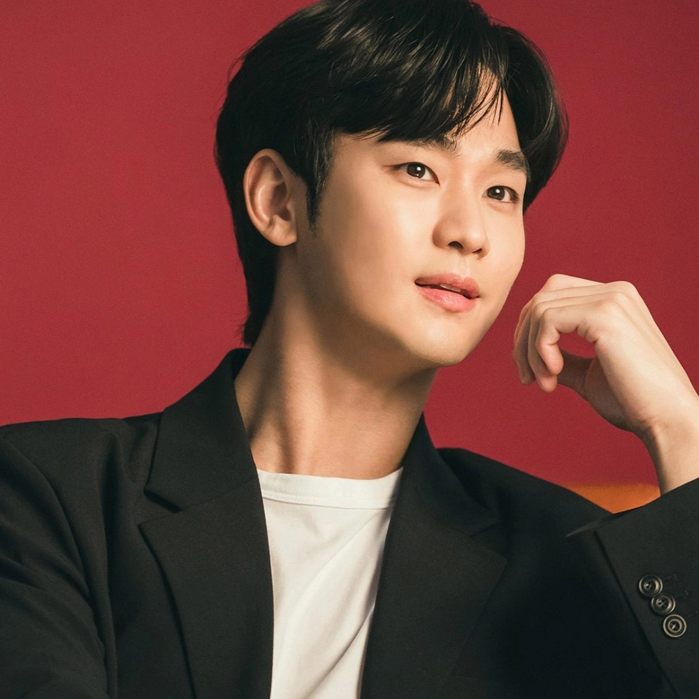 Họp báo Kim Soo Hyun thu hút truyền thông toàn châu Á