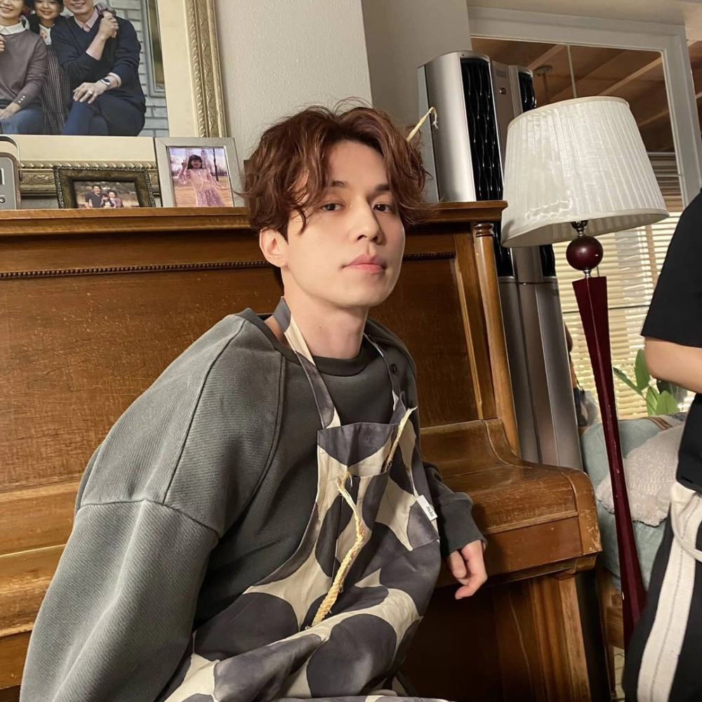 Lee Dong Wook đến Việt Nam khiến fan bùng nổ cảm xúc