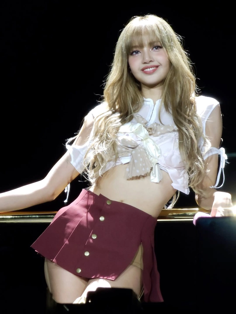 Dance Lisa kỹ năng vũ đạo khiến khán giả say đắm