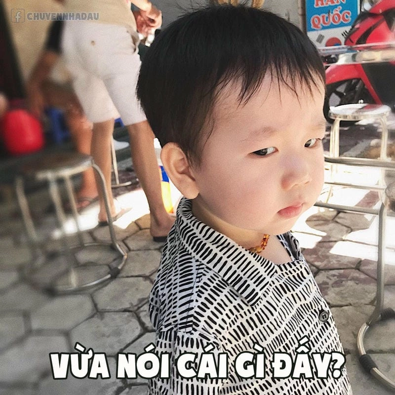 Tìm về meme lườm bá đạo