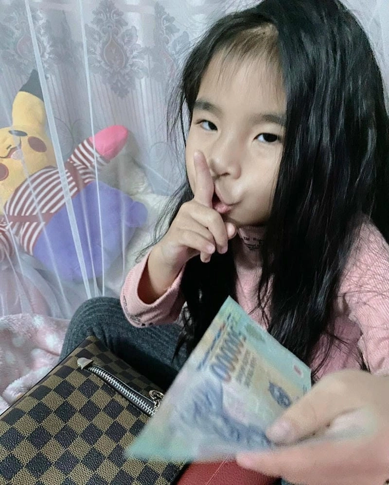 Gợi ý những bức meme mất tiền